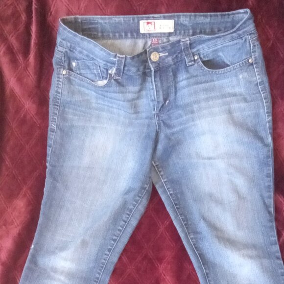 'Ashley' Low-rise Skinny Denim Sz 13R - Picture 2 of 3